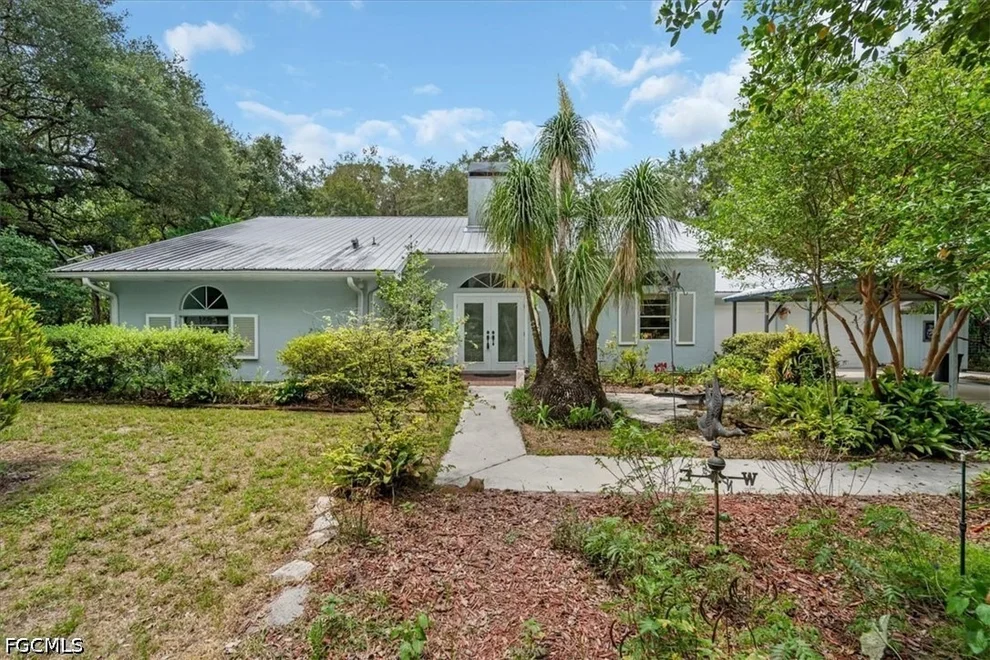 Unit for sale at 1205 Cr-830, Felda, FL 33930