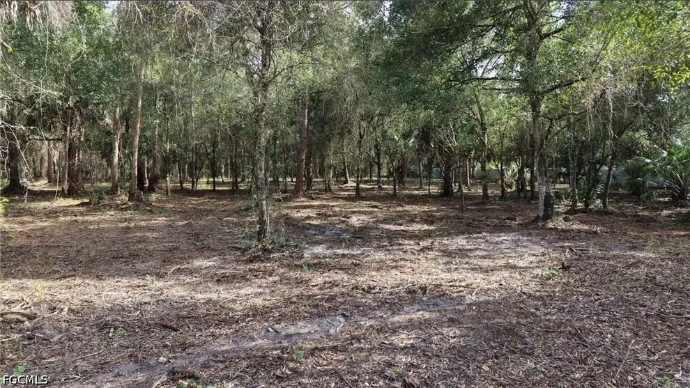 Unit for sale at 824 Woodland Boulevard, Clewiston, FL 33440