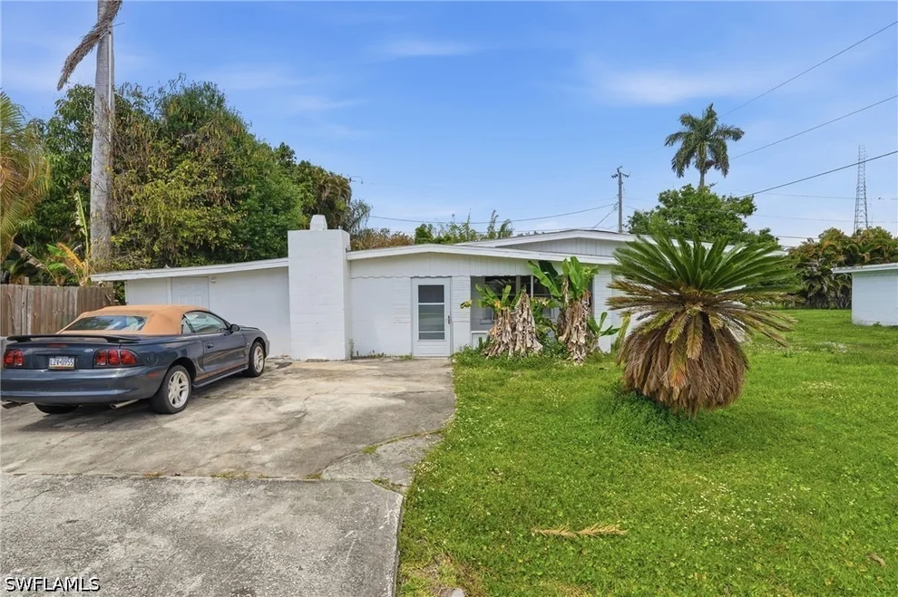 Unit for sale at 78 Victoria Drive, North Fort Myers, FL 33917