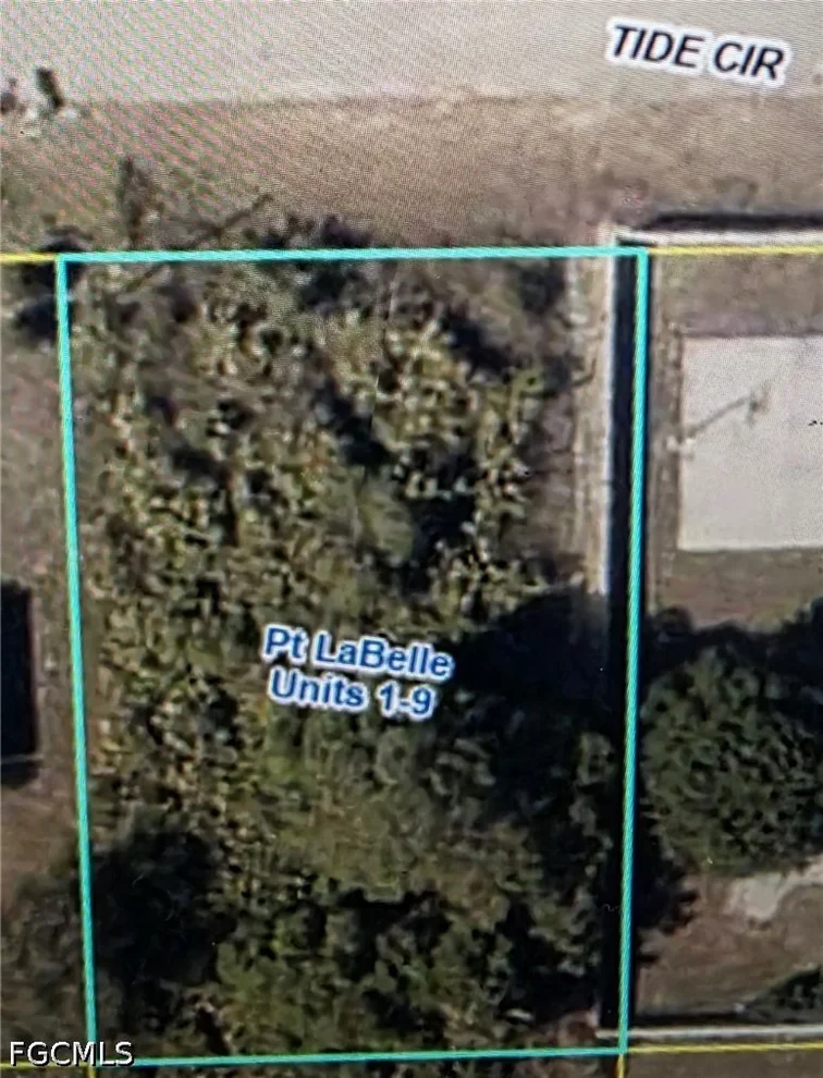 Unit for sale at 7034 Tide Circle, Labelle, FL 33935