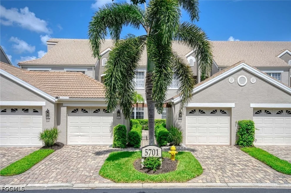 Unit for sale at 5701 Heron Lane, Naples, FL 34110