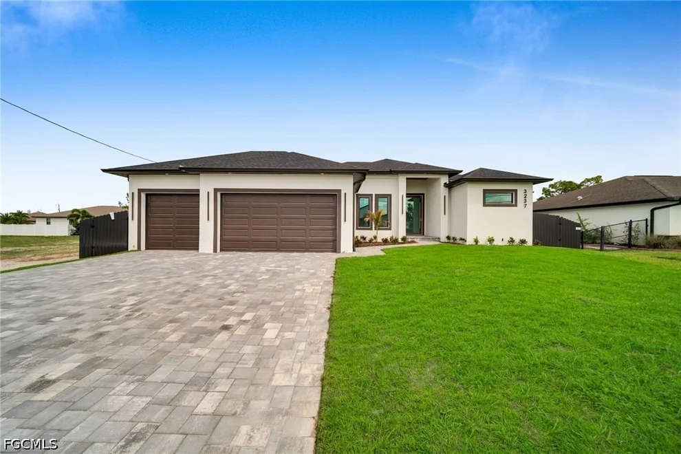 Unit for sale at 3237 NW 21st Street, Cape Coral, FL 33993
