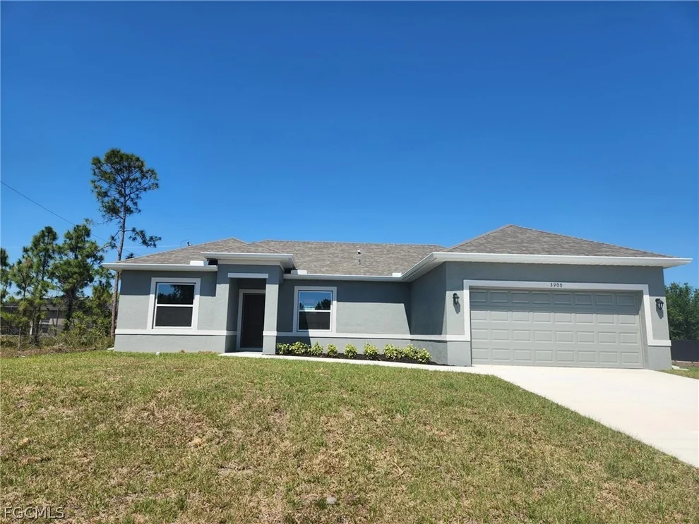 Unit for sale at 3900 28th Street SW, Lehigh Acres, FL 33976