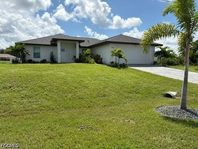 Unit for sale at 4165 NW 39th Avenue, Cape Coral, FL 33993