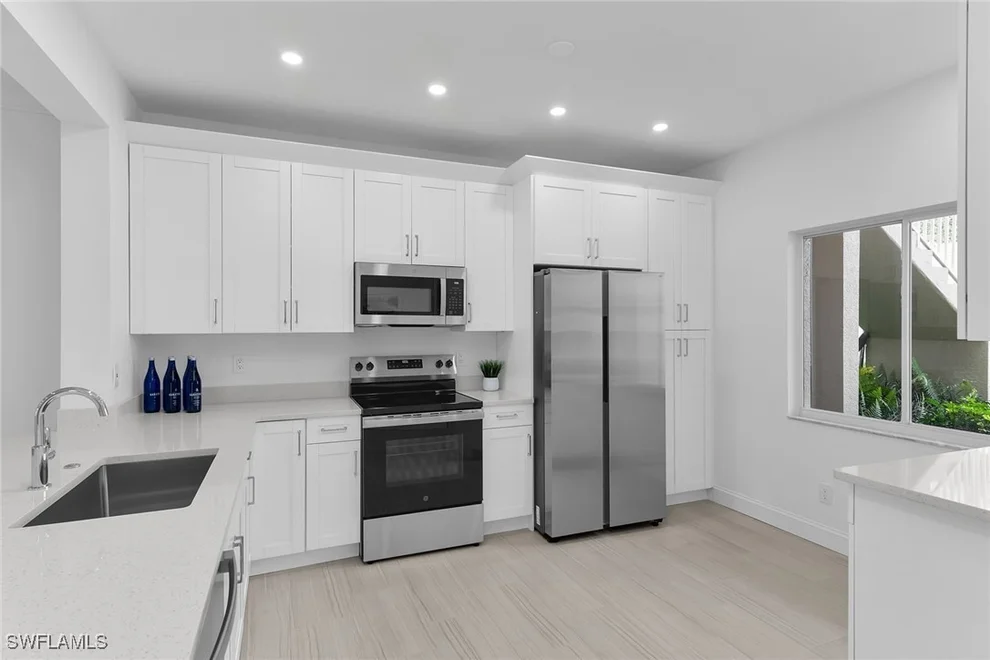 Unit for sale at 700 Saratoga Circle, Naples, FL 34104