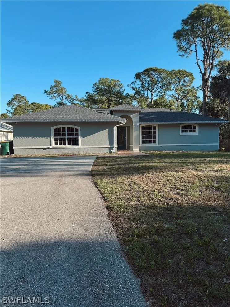 Unit for sale at 1071 18th Avenue NE, Naples, FL 34120