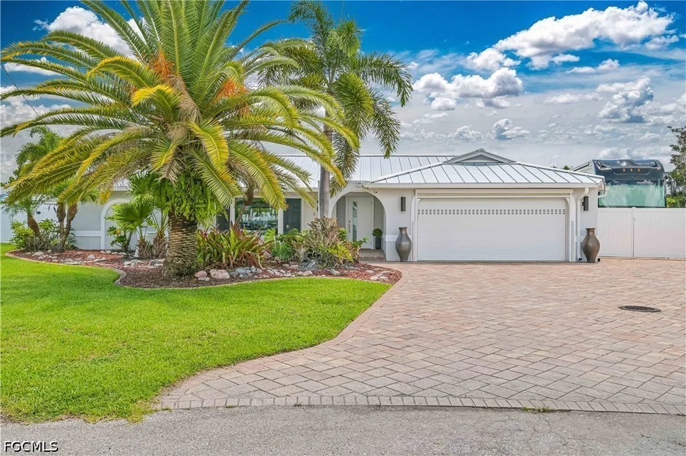 Unit for sale at 4346 Harbour Lane, North Fort Myers, FL 33903