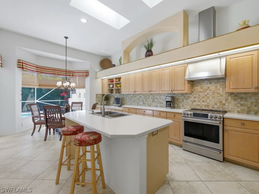 Unit for sale at 5835 Persimmon Way, Naples, FL 34110