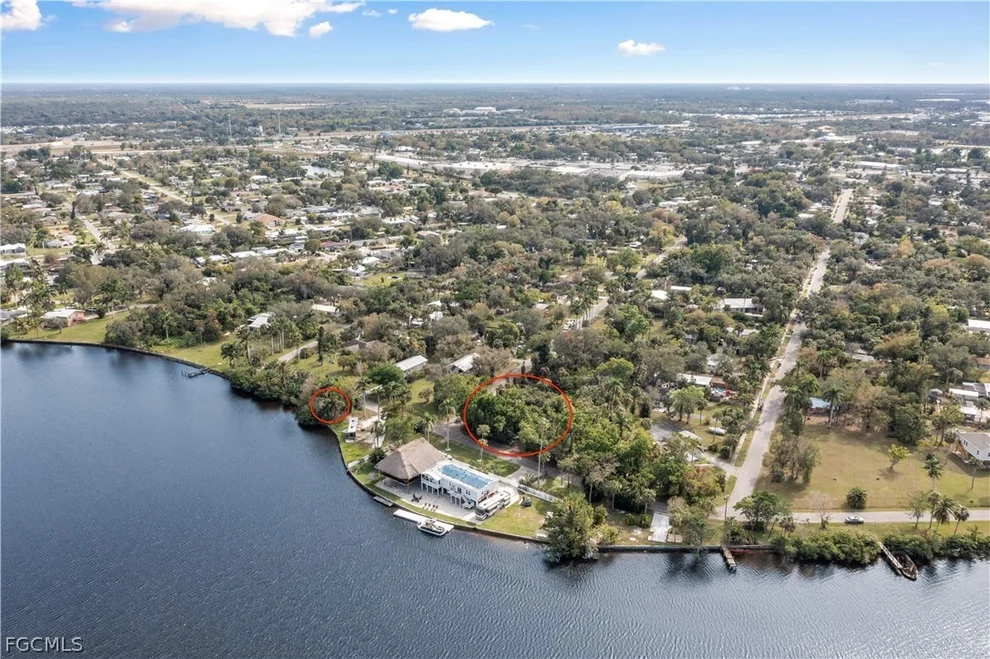 Unit for sale at 4836/4839 E Riverside Drive, Fort Myers, FL 33905