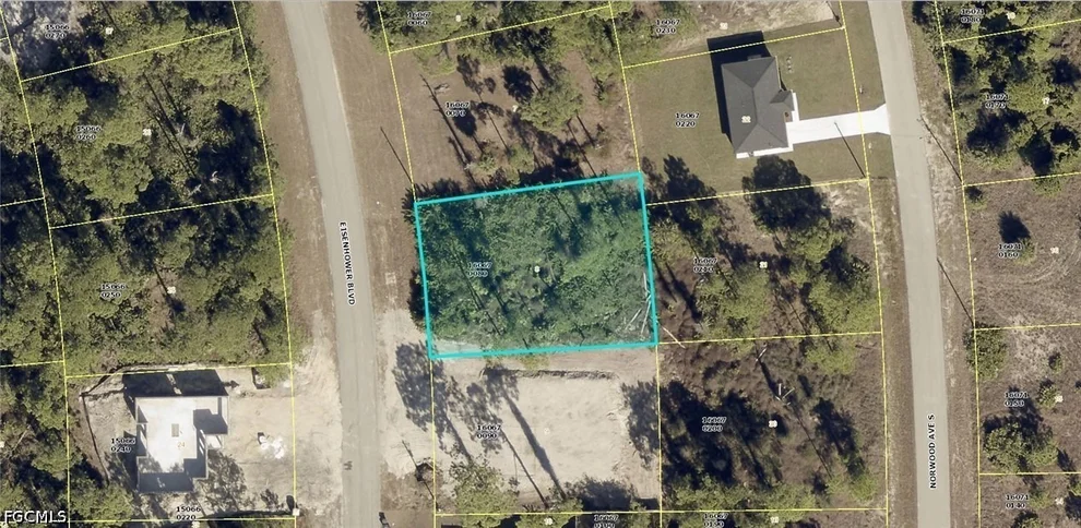Unit for sale at 453 Eisenhower Boulevard, Lehigh Acres, FL 33974