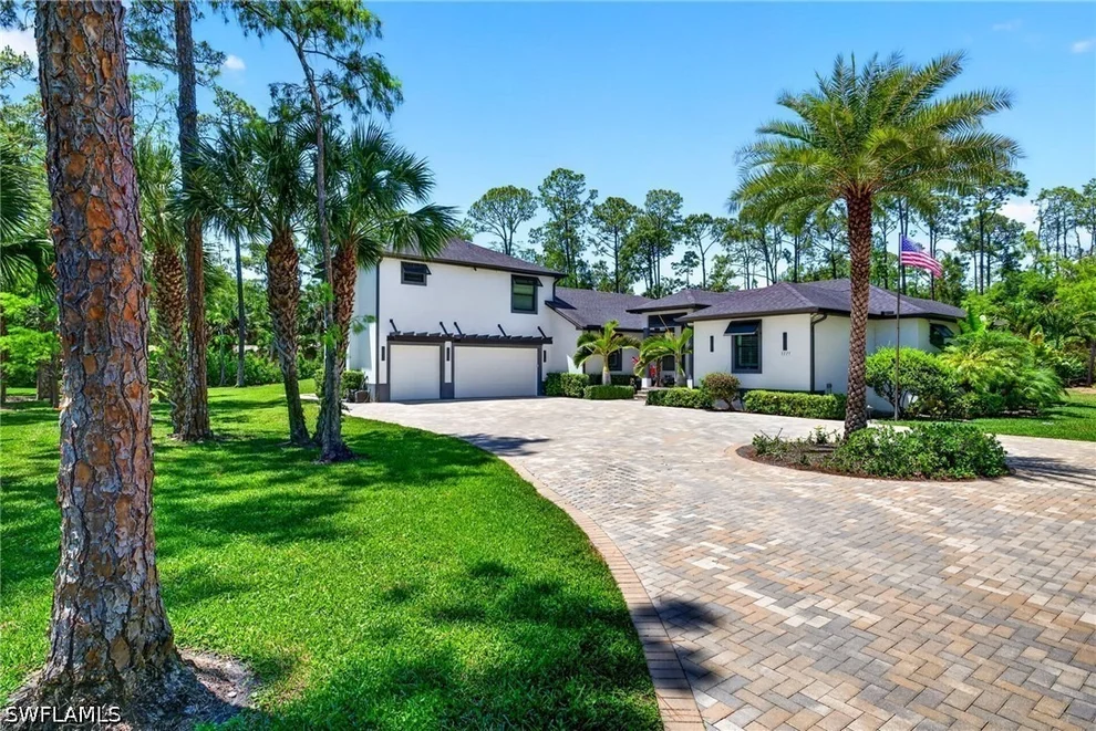 Unit for sale at 5577 Lancewood Way, Naples, FL 34116