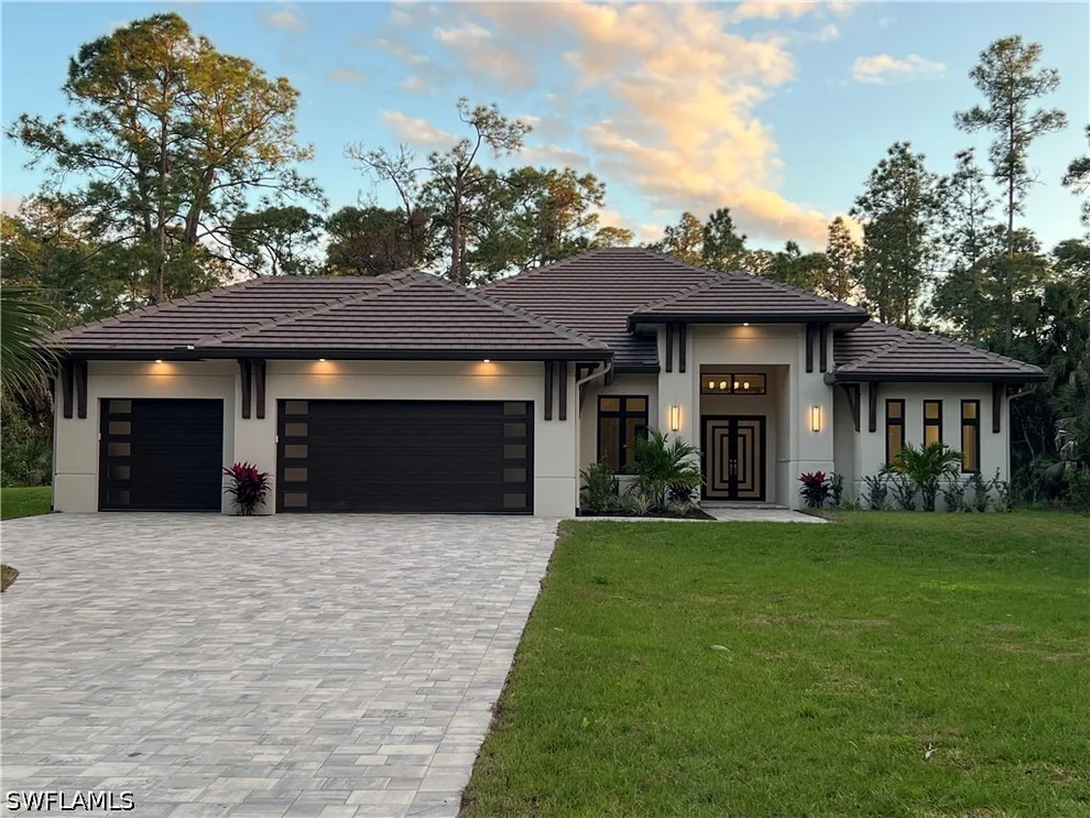 Unit for sale at 382 39th Avenue NE, Naples, FL 34120
