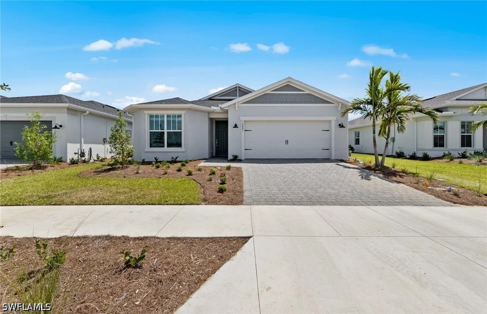 Unit for sale at 601 Oasis Lake Place, Lehigh Acres, FL 33936
