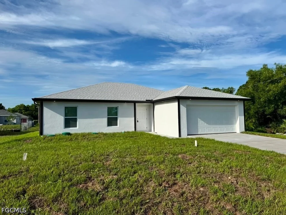 Unit for sale at 3707 32nd Street SW, Lehigh Acres, FL 33976
