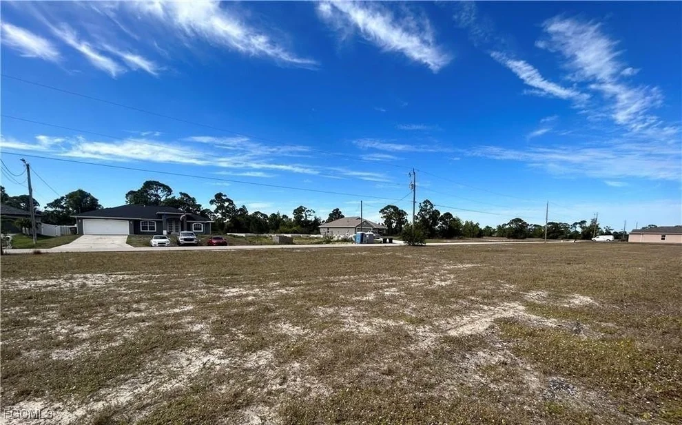 Unit for sale at 4515 NW 34th Avenue, Cape Coral, FL 33993