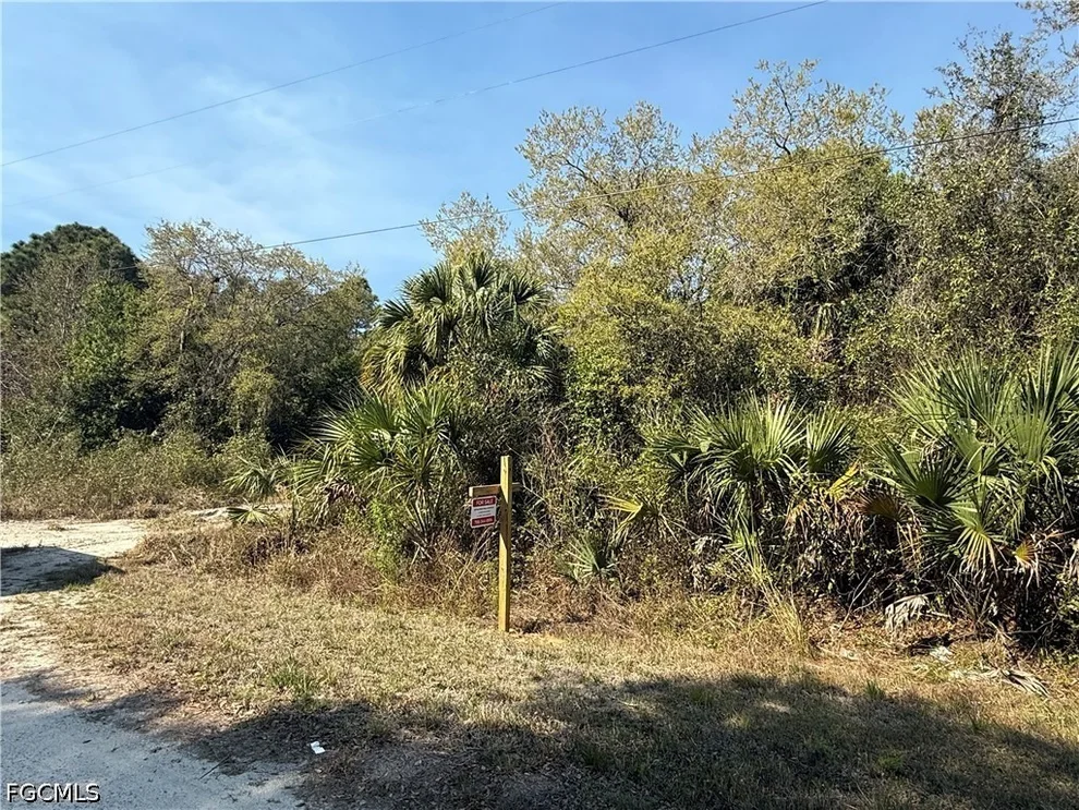 Unit for sale at 240 S Estribo Street, Clewiston, FL 33440