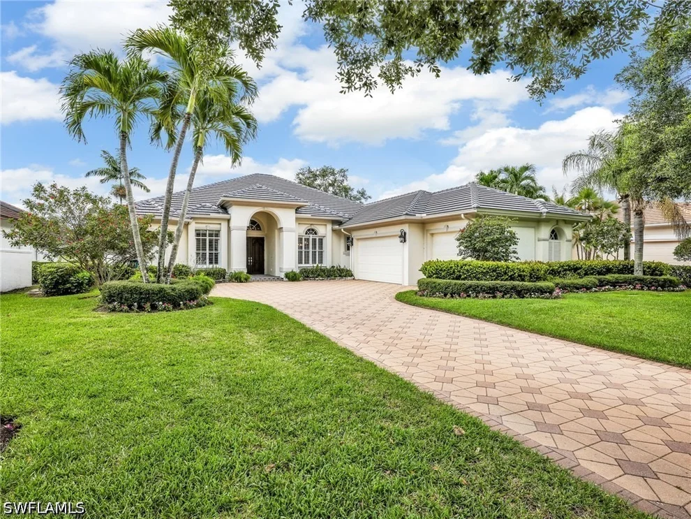 Unit for sale at 2944 Gardens Boulevard, Naples, FL 34105