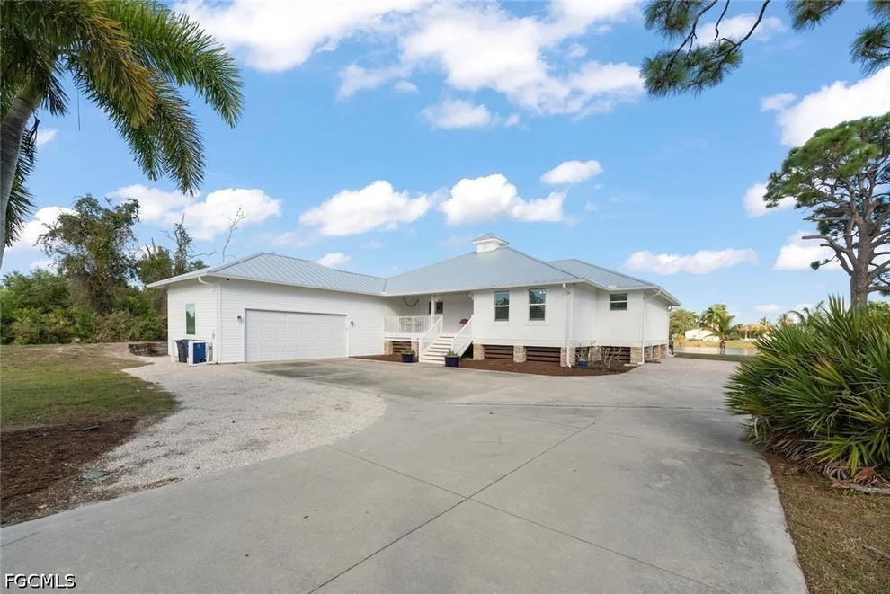 Unit for sale at 11940 Oakland Drive, Bokeelia, FL 33922