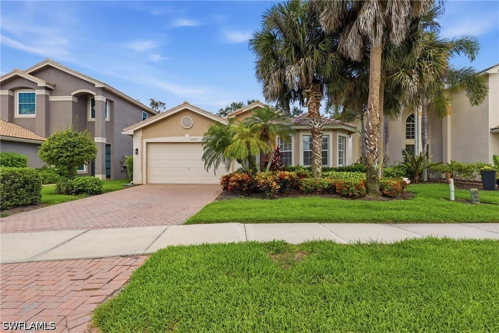 Unit for sale at 2009 Isla De Palma Circle, Naples, FL 34119