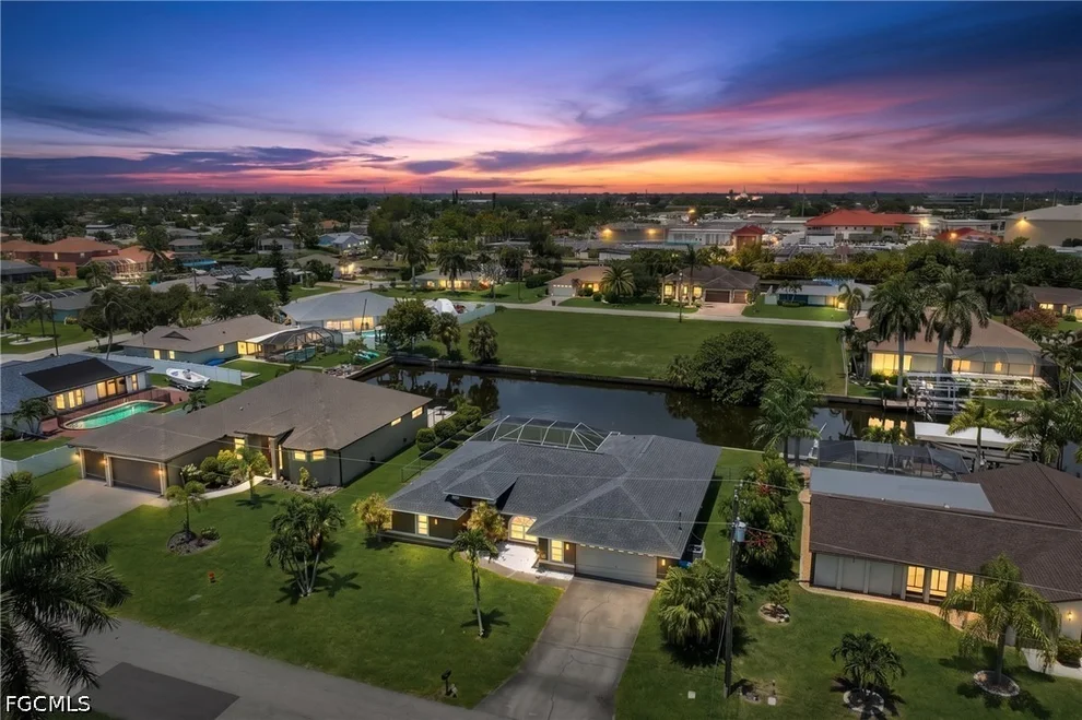 Unit for sale at 2526 SE 19th Place, Cape Coral, FL 33904