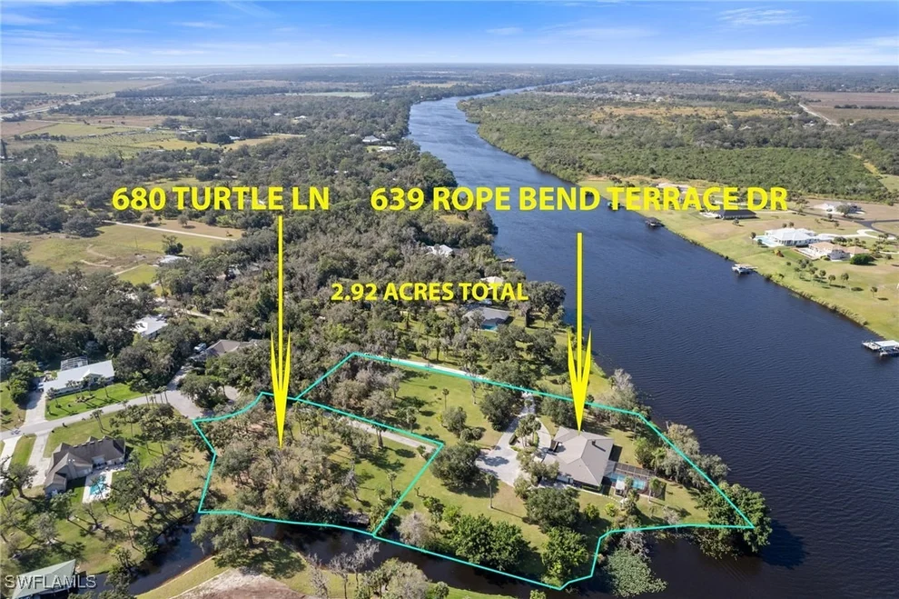 Unit for sale at 639 Rope Bend Drive, Labelle, FL 33935