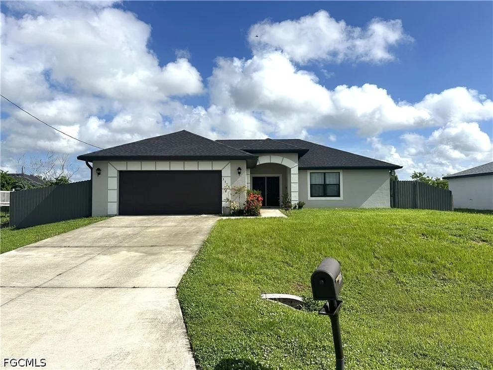 Unit for sale at 3308 37th Street SW, Lehigh Acres, FL 33976