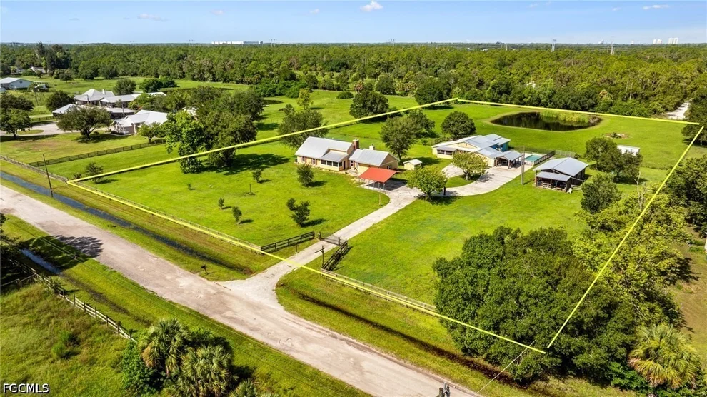 Unit for sale at 5500/5510 Pangola Road, Fort Myers, FL 33905