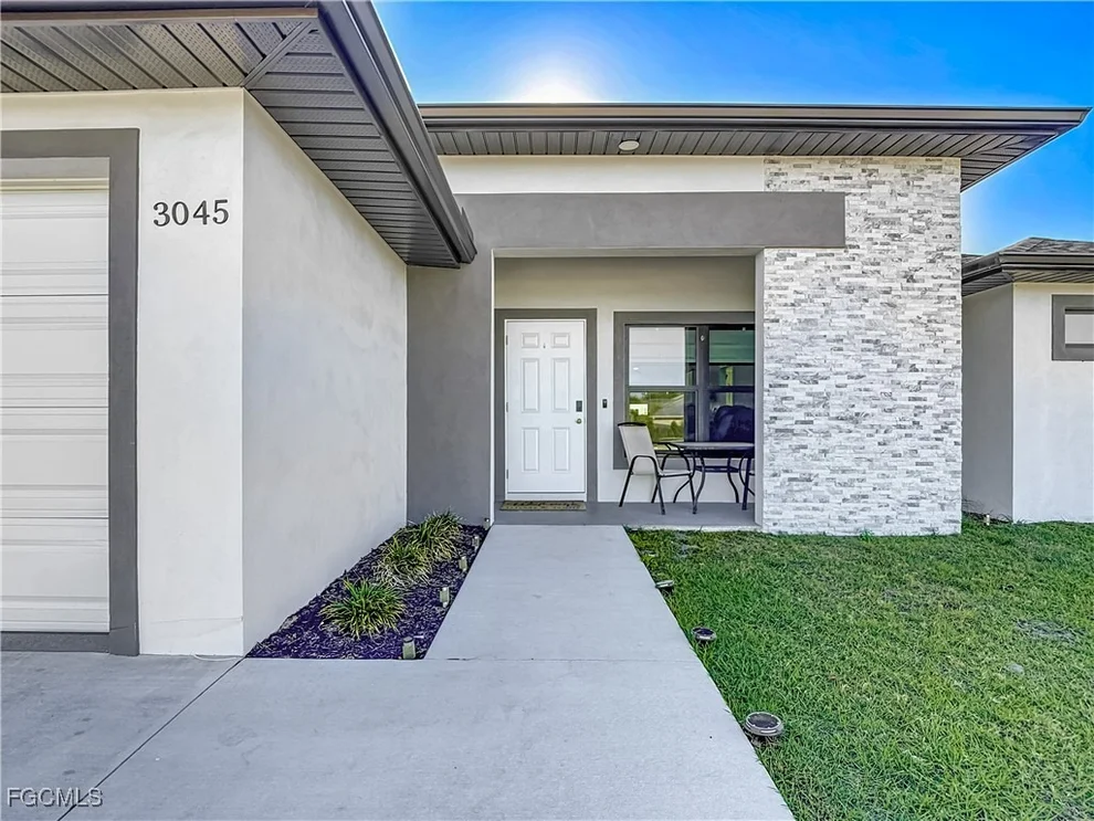 Unit for sale at 3045 E Briarwood Circle, Labelle, FL 33935