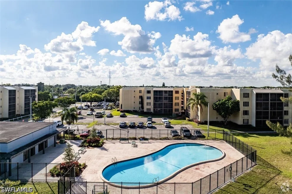 Unit for sale at 2831 Somerset Drive, Lauderdale Lakes, FL 33341