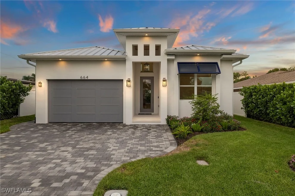 Unit for sale at 664 100th Avenue N, Naples, FL 34108