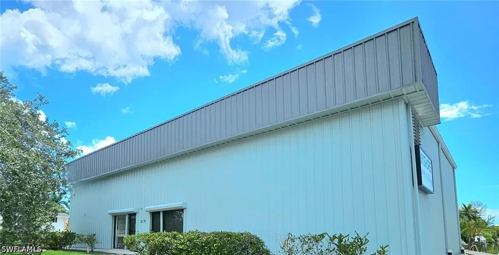 Unit for sale at 3270 Bayshore Drive, Naples, FL 34112