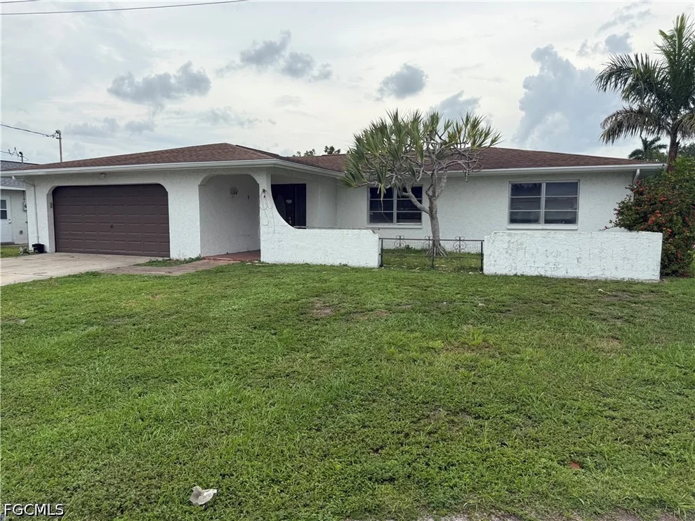 Unit for sale at 4339 S Bay Circle, North Fort Myers, FL 33903