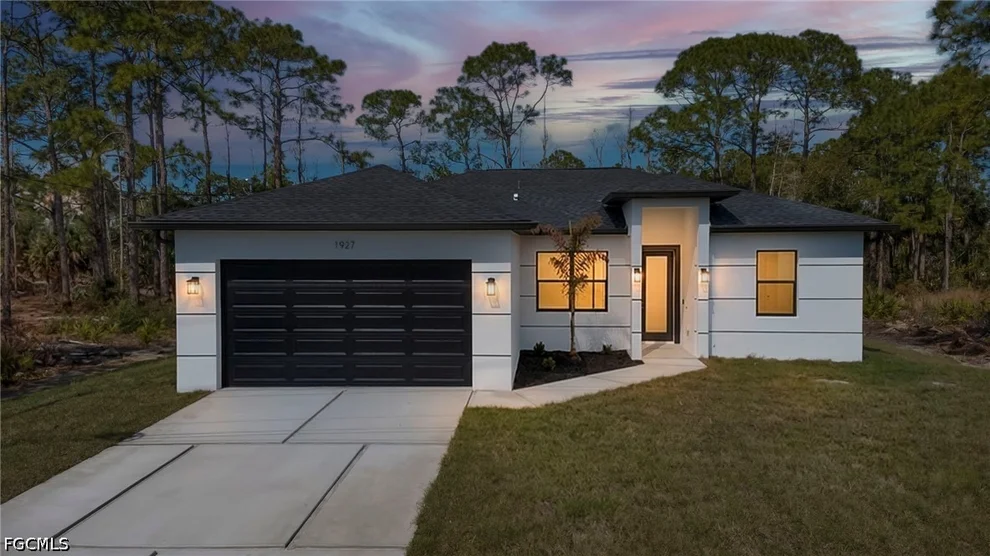 Unit for sale at 1927 Redmont Avenue, Lehigh Acres, FL 33972