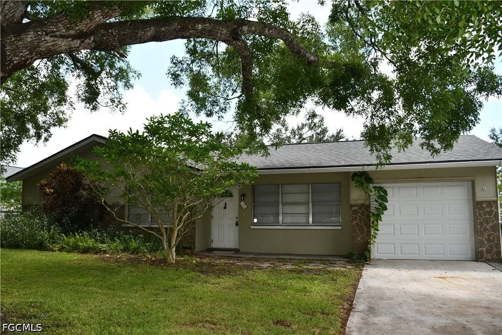 Unit for sale at 1591 Sunkist Way, Fort Myers, FL 33905