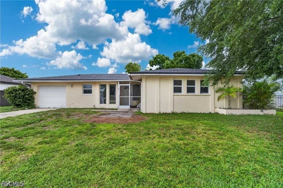 Unit for sale at 1129 SE 18th Terrace, Cape Coral, FL 33990