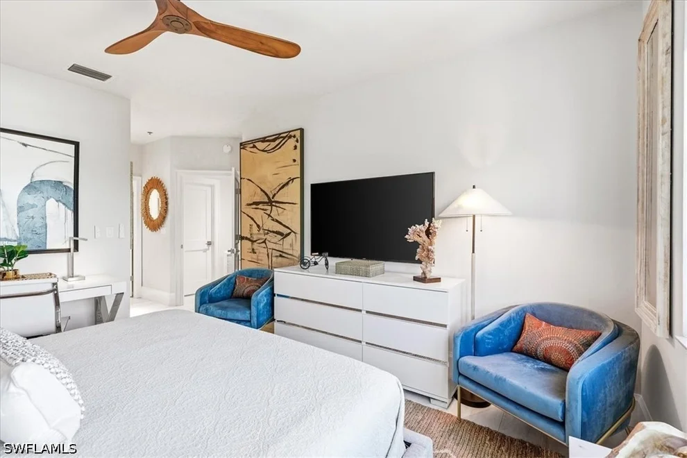 Unit for sale at 365 5th Avenue S, Naples, FL 34102