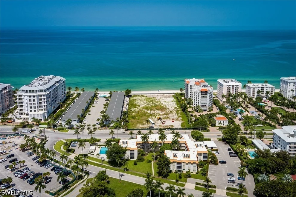 Unit for sale at 1100 Gulf Shore Boulevard N, Naples, FL 34102