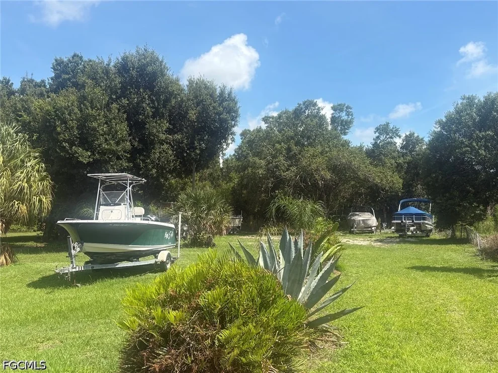 Unit for sale at 4281 Elwood Road, Fort Myers, FL 33908