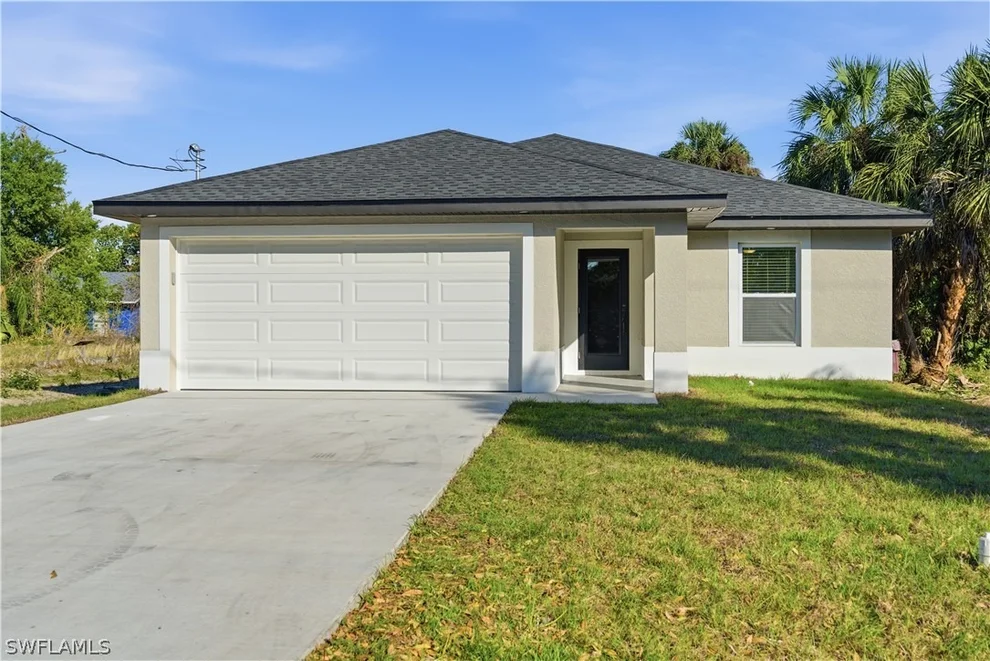 Unit for sale at 2141 Davis Street, Fort Myers, FL 33916