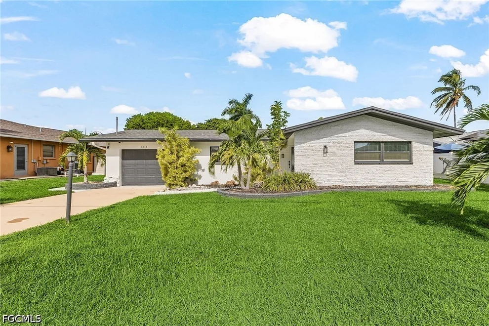 Unit for sale at 4614 SE 1st Place, Cape Coral, FL 33904