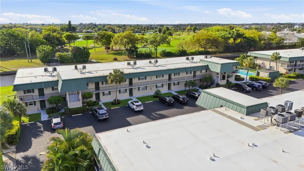 Unit for sale at 600 Valley Stream Drive, Naples, FL 34113