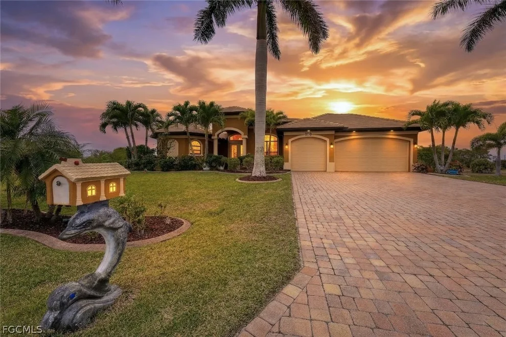 Unit for sale at 2364 NW 39th Avenue, Cape Coral, FL 33993