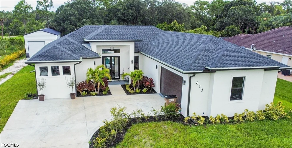 Unit for sale at 613 Hibiscus Avenue, Lehigh Acres, FL 33972