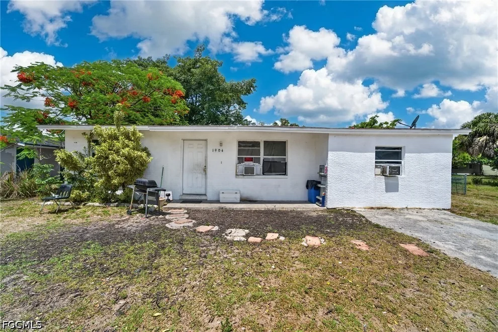 Unit for sale at 1904 Fountain Street, Fort Myers, FL 33916