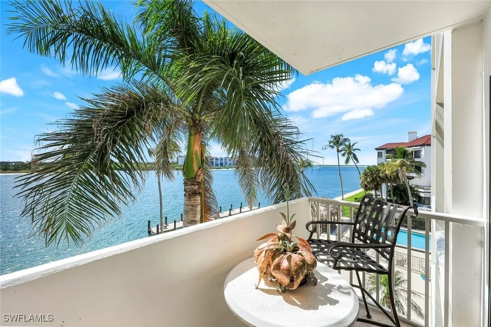 Unit for sale at 60 Pelican Street W, Naples, FL 34113