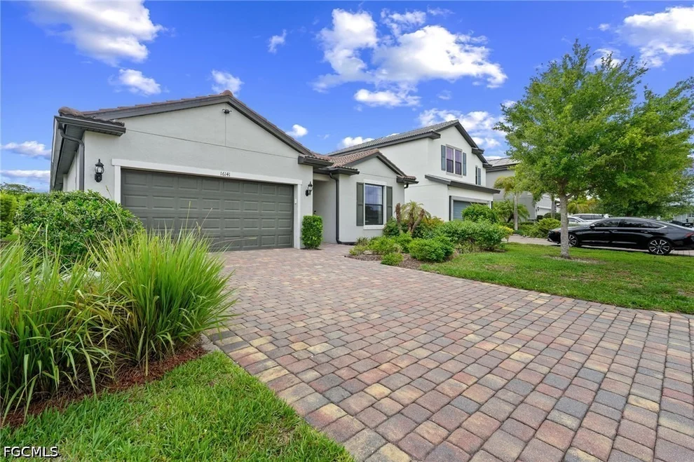 Unit for sale at 16141 Palmetto Prairie Drive, Alva, FL 33920