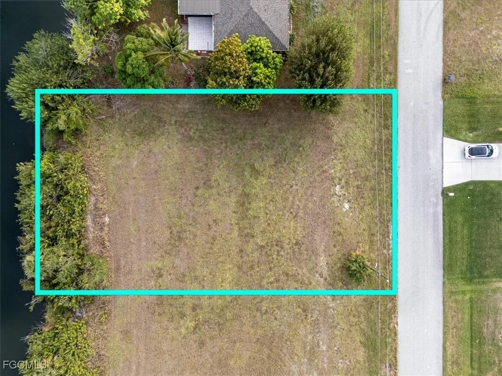 Unit for sale at 1923 NE 18th Place, Cape Coral, FL 33909