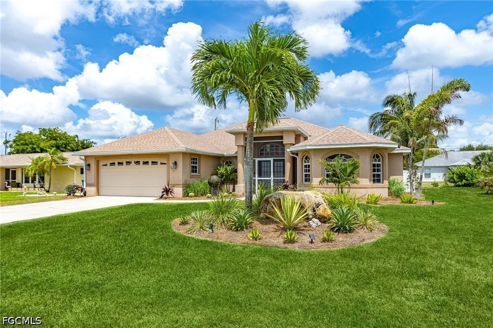 Unit for sale at 3613 SE 3rd Place, Cape Coral, FL 33904