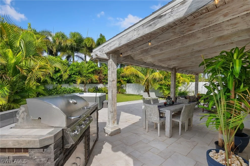 Unit for sale at 771 94th Avenue N, Naples, FL 34108