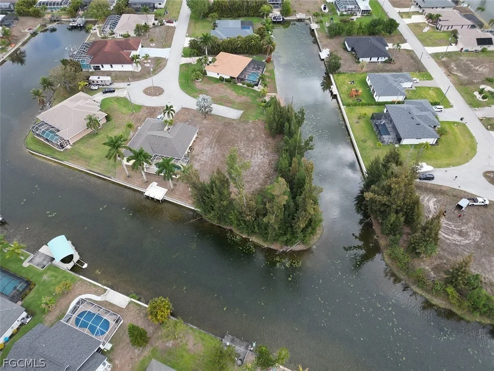 Unit for sale at 507 SW 7th Terrace, Cape Coral, FL 33991